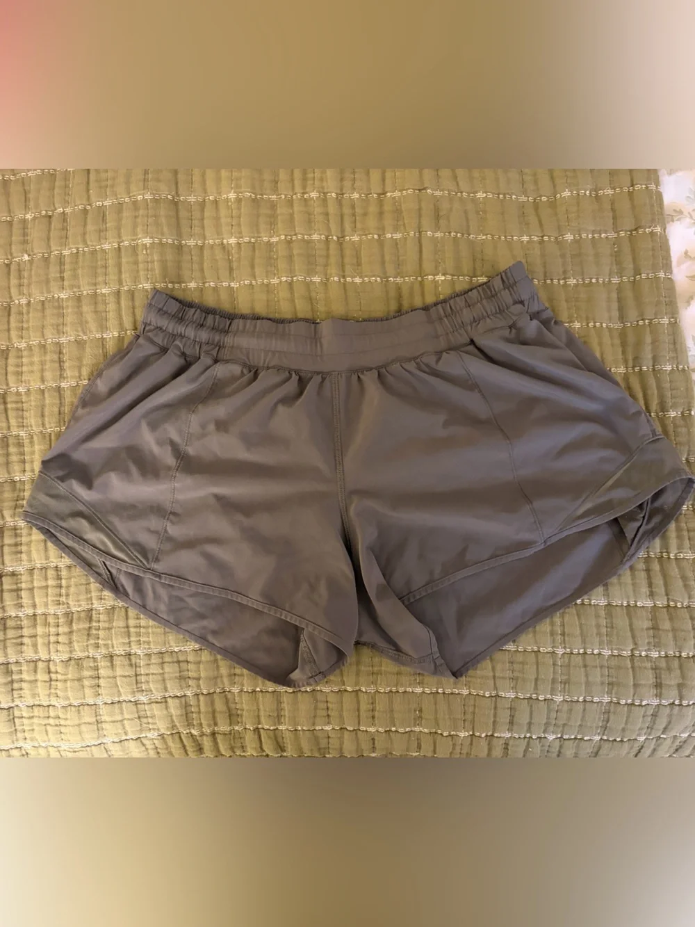 Lulu lemon hotty hot shorts - Gray